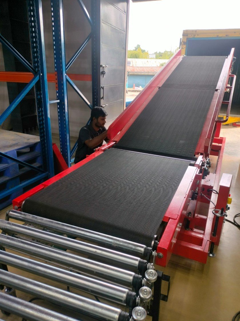 Truck Loading Conveyor & Flexible Roller Conveyor — photo 5
